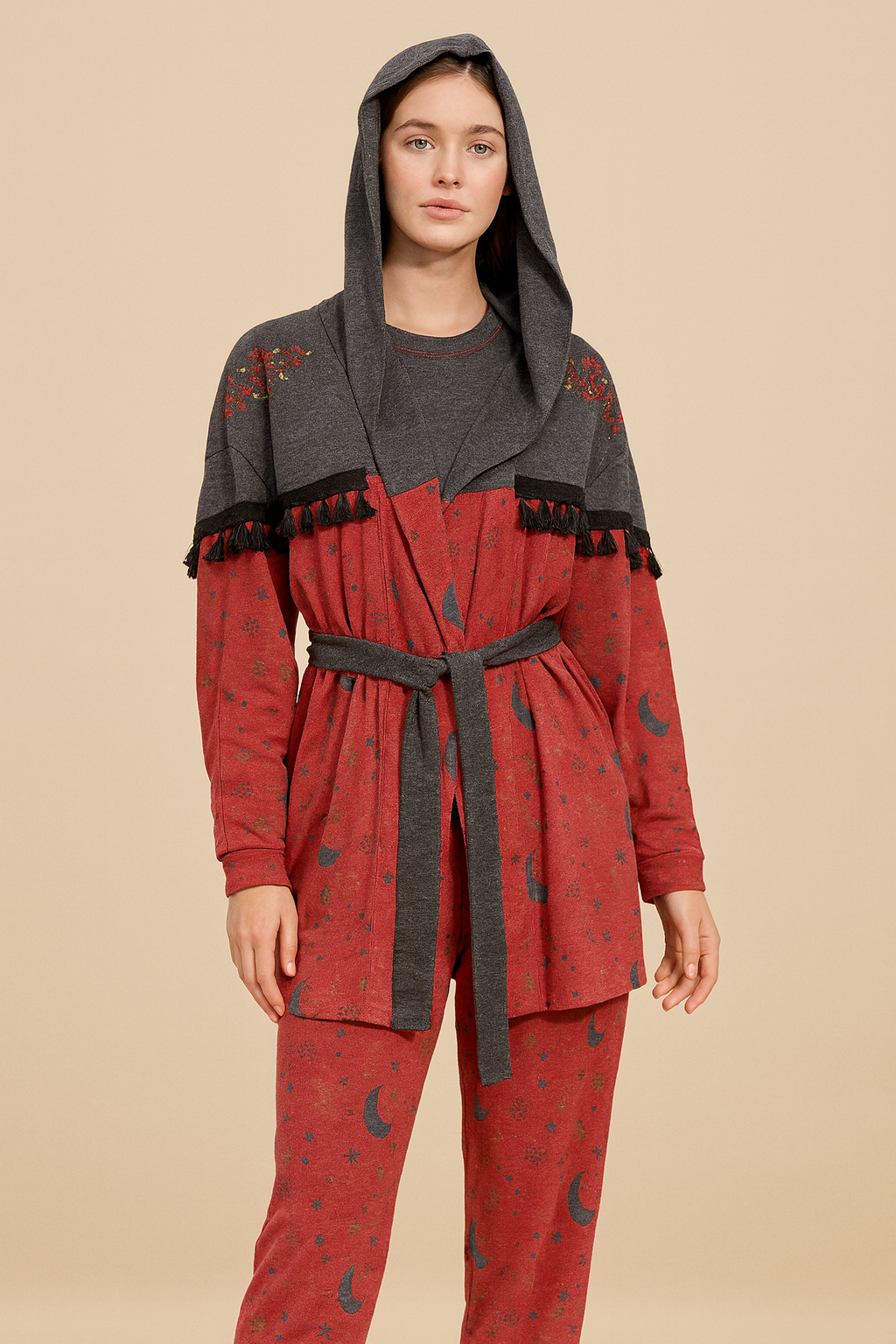 طقم قطيفة شتوي بنقشة النجوم – 3 قطع